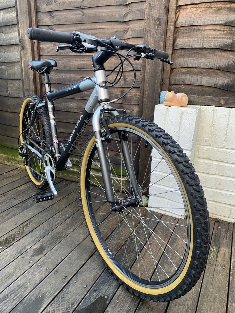 Retro Ridgeback Cyclone 26” Wheel Mountain Bike (Fully Serviced) 