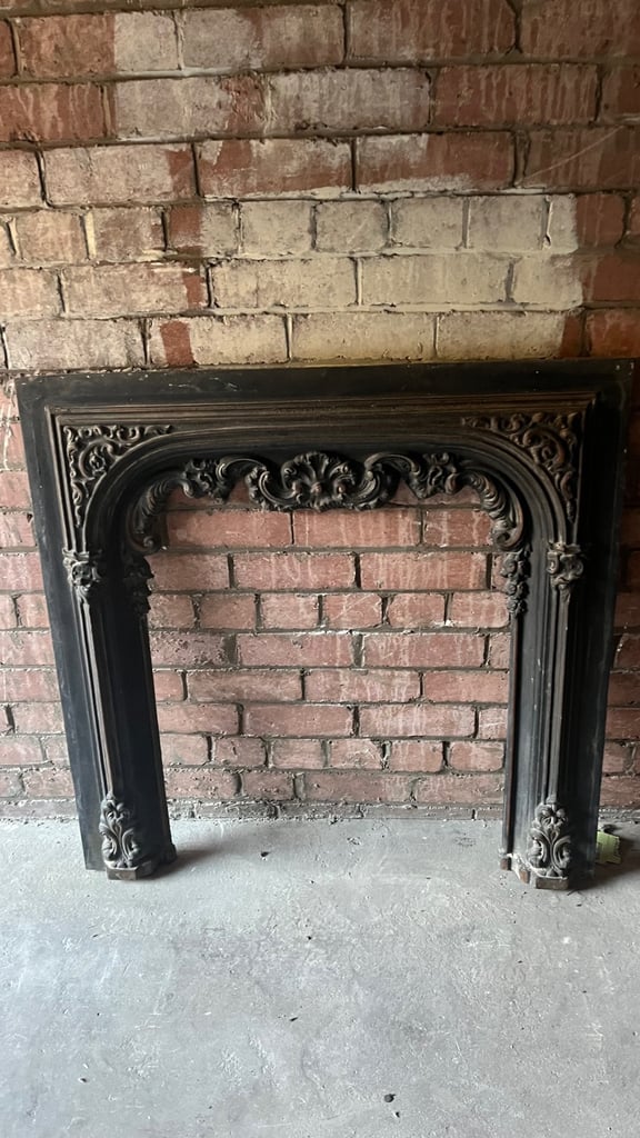 Antique Victorian cast iron fireplace, with cast iron back plate  1830