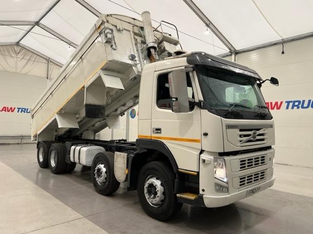 Volvo FM 410 8x4 Day Cab Tipper