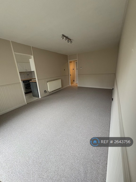 1 bedroom flat in Relko Gardens, Sutton, SM1 (1 bed) (#2643756)