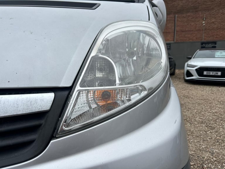 2013 Vauxhall Vivaro 2.0 2900 CDTi Sportive FWD L3 4dr PANEL VAN Diesel Manual
