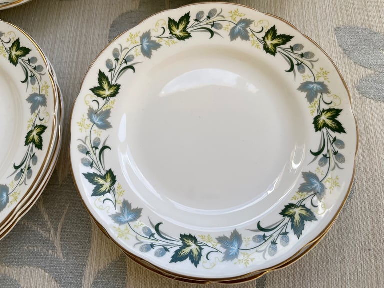 Vintage Argyle bone china tea set x6