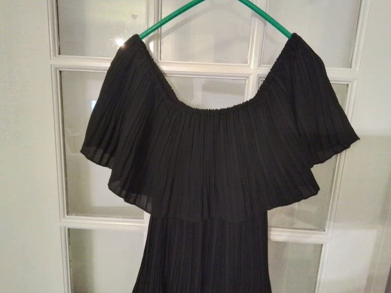 Dress Black Plisse Pleated Dress By Voyelles Size 10-14 