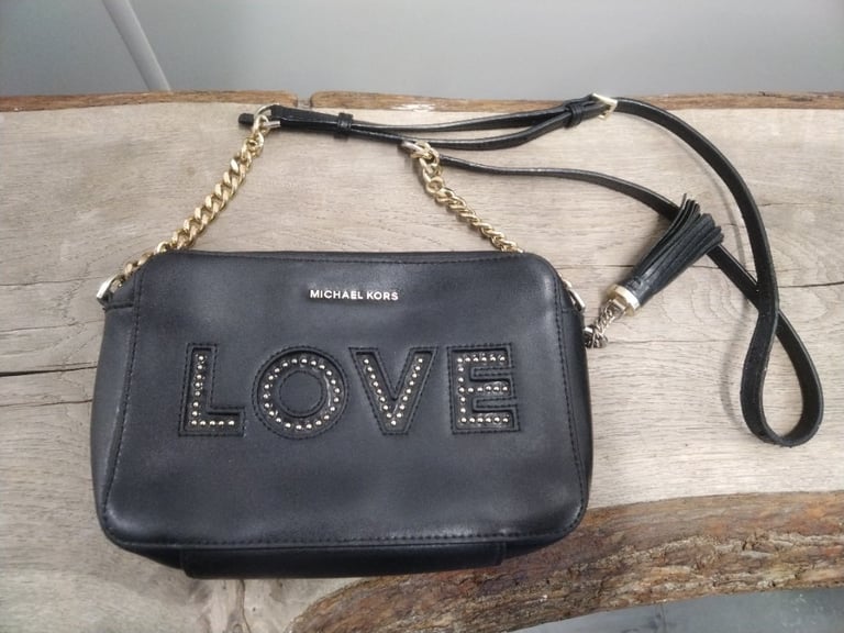 well used with signs of use - Michael Kors Ginny Leather Crossbody Bag  Black | in Kilburn, London | Gumtree