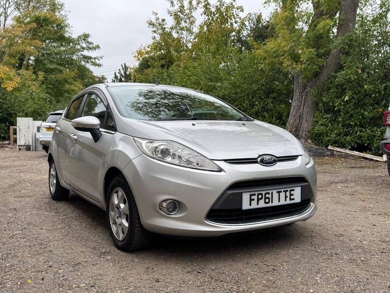 Ford, FIESTA, Hatchback, 2011, Manual, 1560 (cc), 5 doors