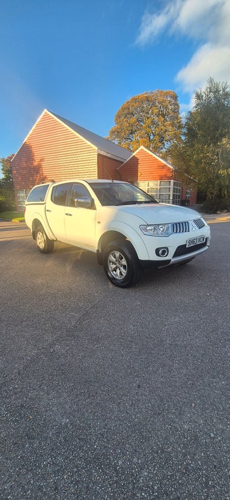 Mitsubishi L200 Trojan 2477 (cc)