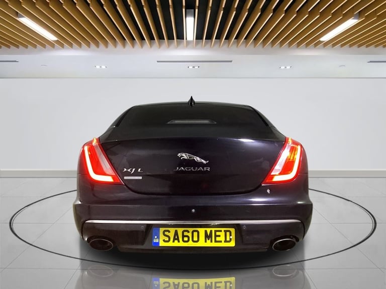 2016 Jaguar XJ 3.0d V6 Autobiography Saloon 4dr Diesel Auto Euro 6 (s/s) (LWB) (300 ps) Saloon Di...