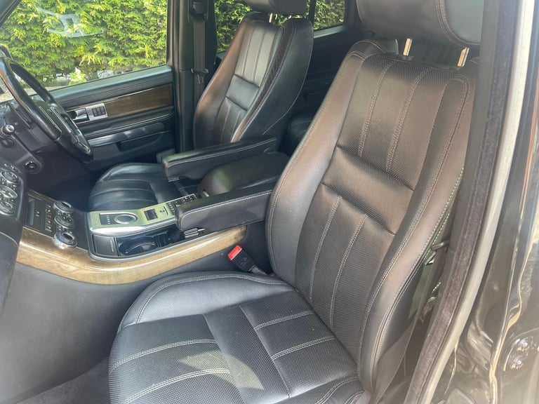 Land Rover Range Rover Sport 3.0TDV6 ( 258ps ) 4X4 Auto 2014MY HSE Black Edition