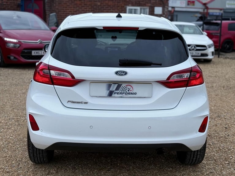 2017 Ford Fiesta 1.1 Ti-VCT Zetec Euro 6 (s/s) 5dr HATCHBACK Petrol Manual