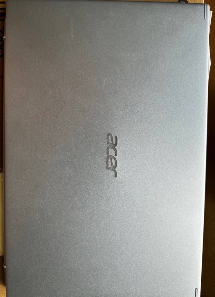 Acer Laptop almost new 