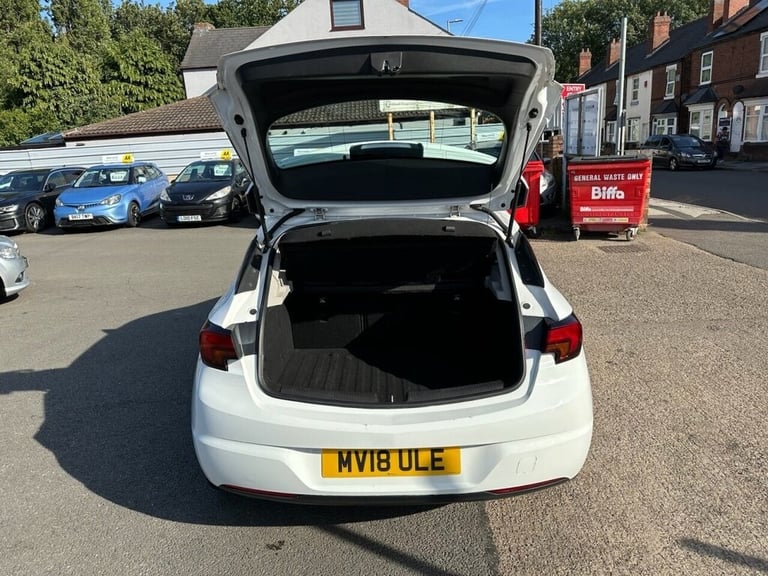 2018 Vauxhall Astra 1.0i Turbo ecoTEC SRi Hatchback 5dr Petrol Manual Euro 6 (s/s) (105 ps) Hatch...