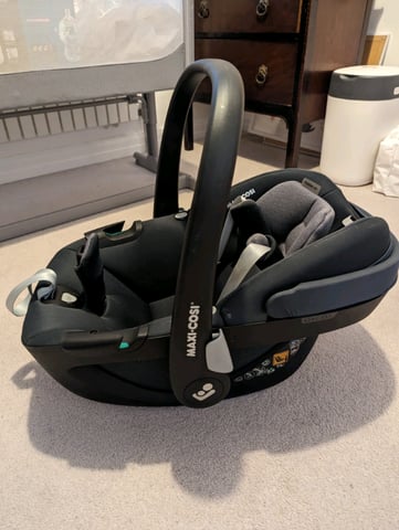 Maxi-Cosi Pebble 360 car seat  in Balsall Common, West Midlands