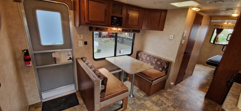 2013 Forest River Salem Cruise Lite 291FB 9 Berth American Caravan 5th Wheel RV