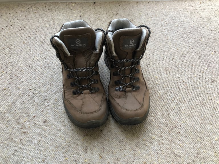 Scarpa ladies walking boots