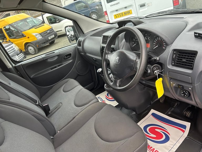 2015 Peugeot Expert Tepee 2.0 HDi L1 130 Comfort 5dr [9 Seats] MPV Diesel Manual