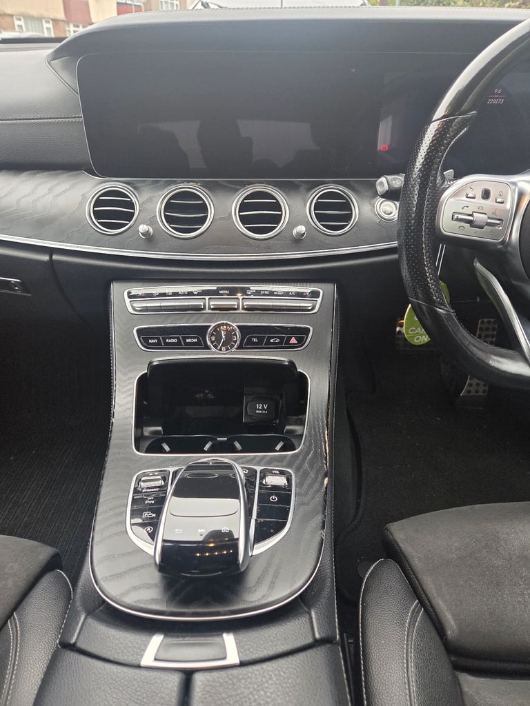 Mercedes-Benz, AMG,E CLASS, Saloon, 2019, Semi-Auto, 1950 (cc), HPI Clr,136 Miles £10250 Only