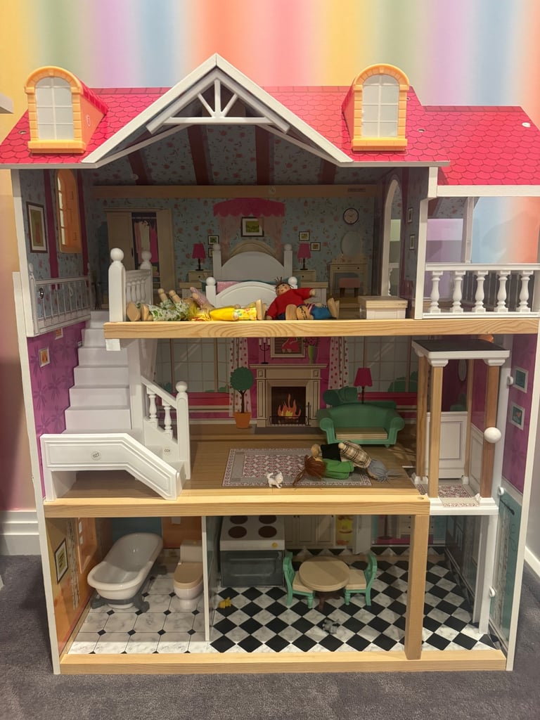 Wooden Dolls House. Large Dollhouse Toy for Kids with Furniture and Lift/Elevator.