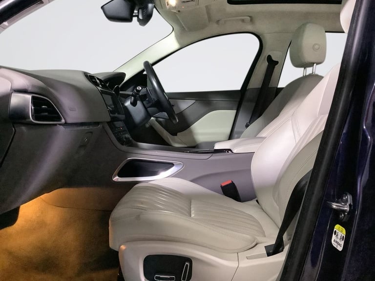 2018 Jaguar F-Pace 2.0 D180 Portfolio SUV 5dr Diesel Auto AWD Euro 6 (s/s) (180 ps) ESTATE Diesel...
