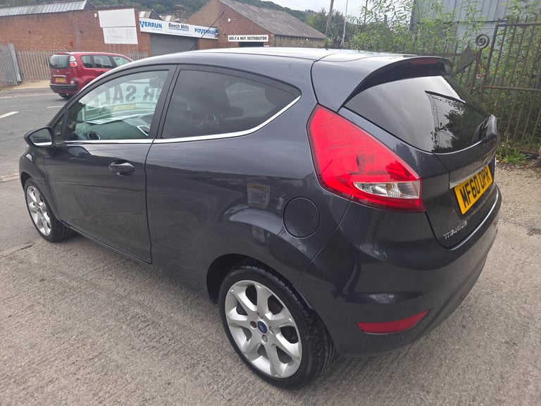 2010 Ford Fiesta 1.4 Titanium 3dr HATCHBACK Petrol Manual