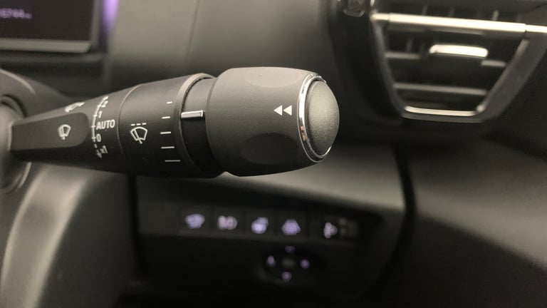 2021 Citroen C4 50kWh Shine Plus Hatchback 5dr Electric Auto (7.4kW Charger) (136 ps) Hatchback E...