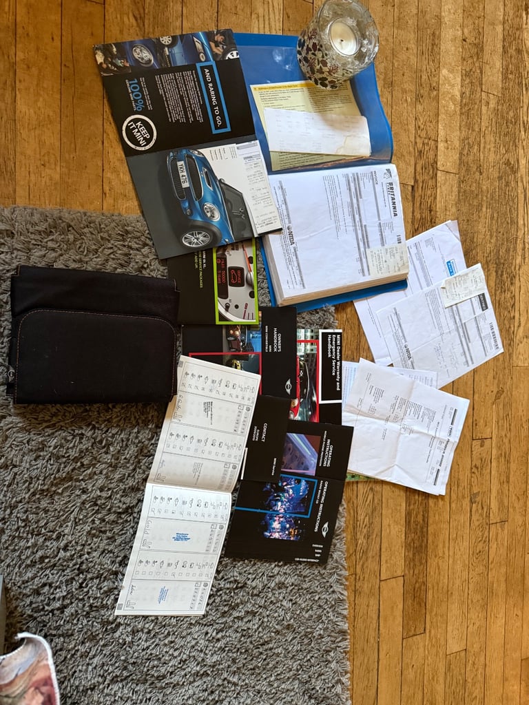 Mini Cooper,  Hatchback, 2009, Manual, 1560 (cc), 3 doors