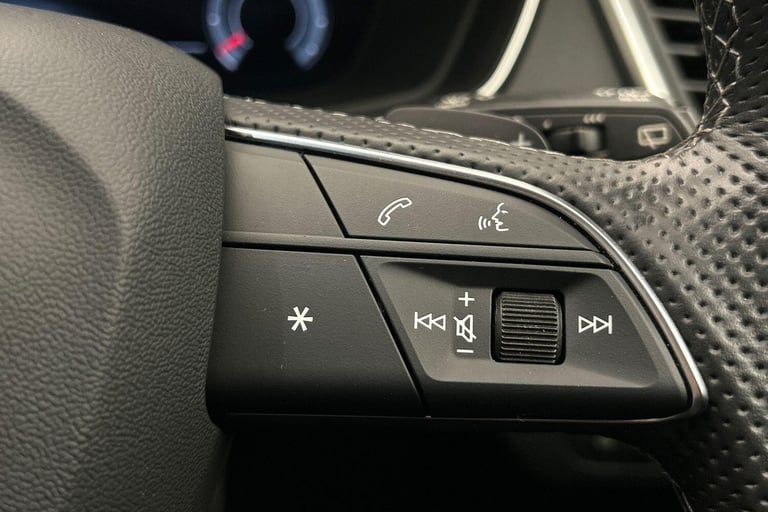  Audi Q5 S line 45 TFSI quattro 265 PS S tronic Petrol Automatic