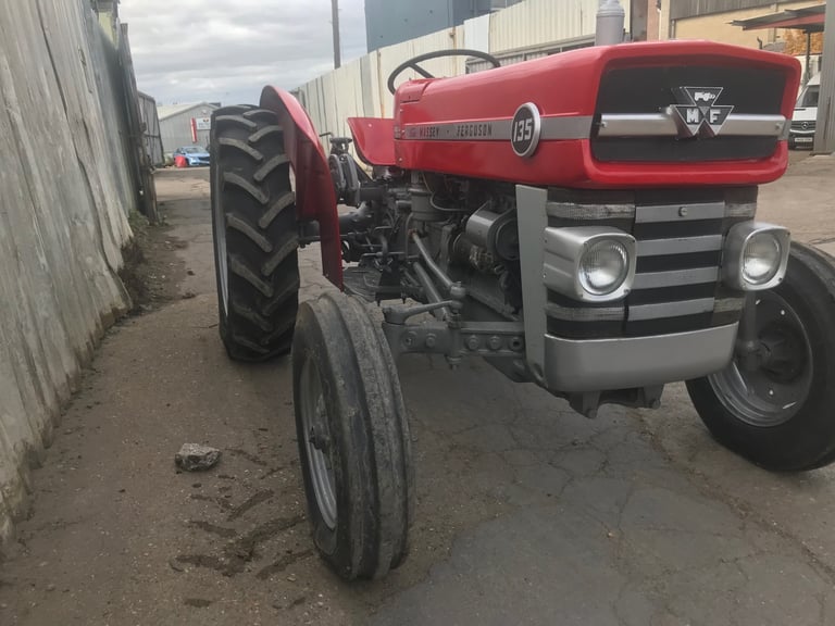 Massey Ferguson 135 tractor 