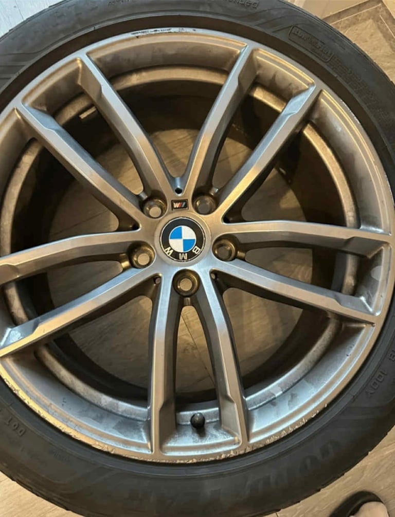 BMW series 5 2019 alloys 