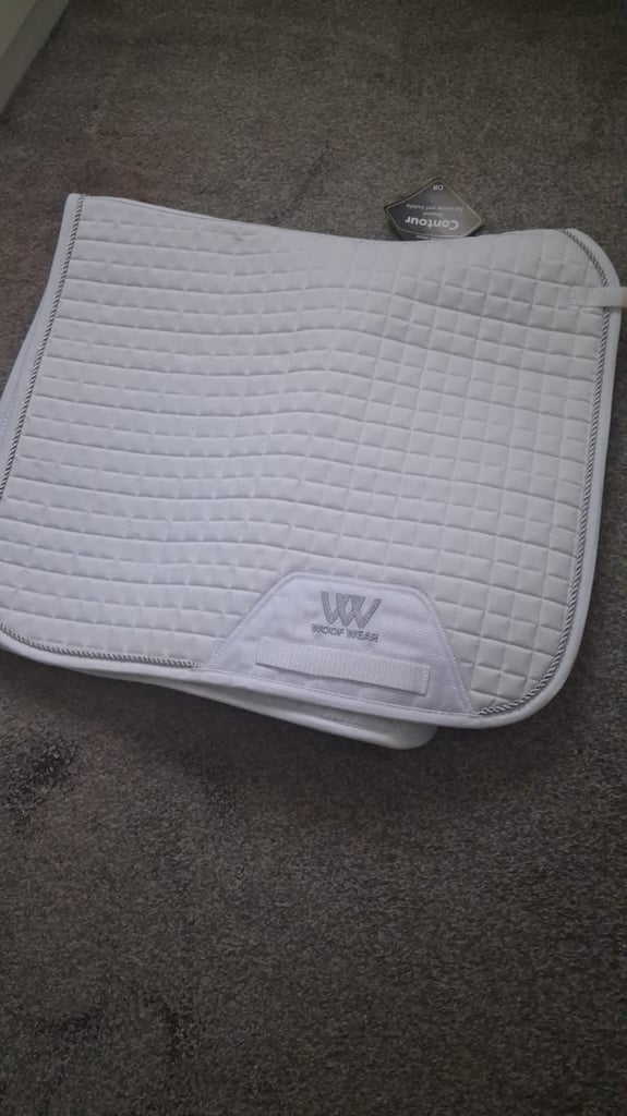 Size full white woof wear dressage saddle pad 