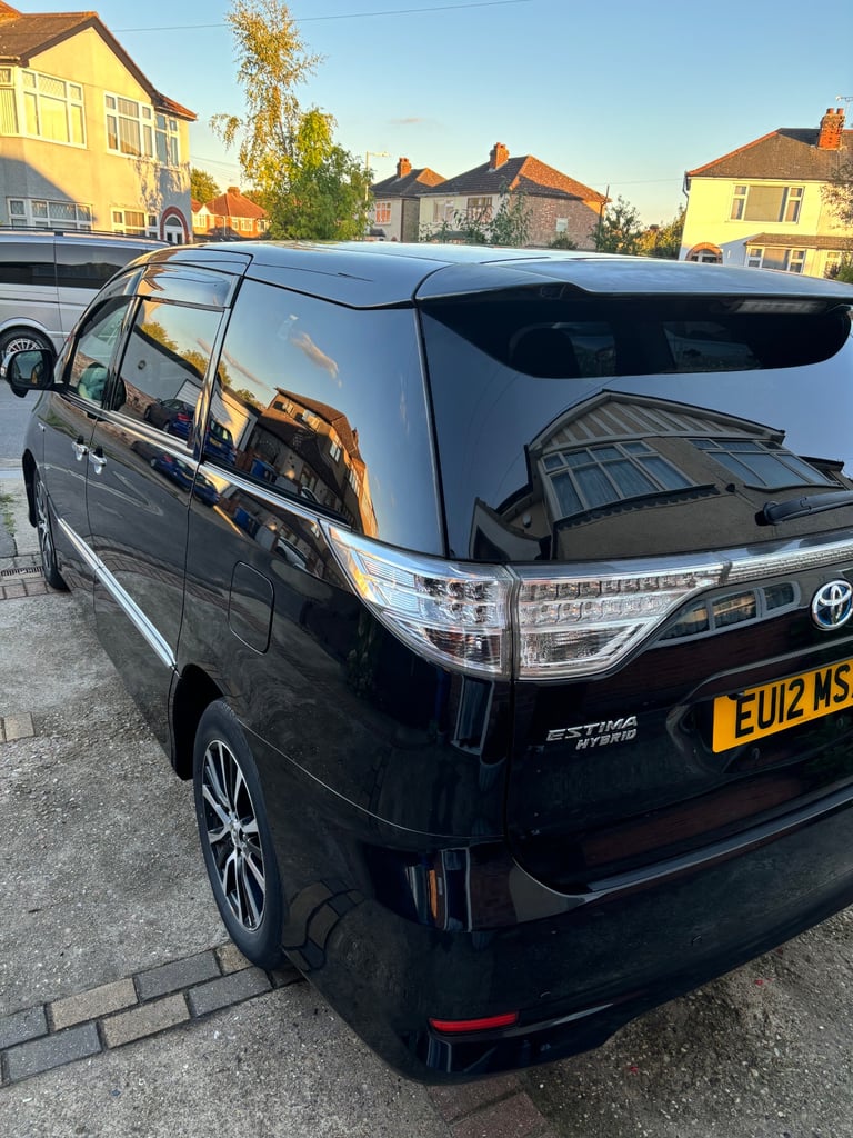 Toyota Estima E-Four - 2.4 Hybrid - 7 Seater - ULEZ dash cam 