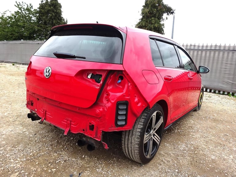 image for 2017 67 REG VOLKSWAGEN GOLF R TSI AUTO DAMAGED REPAIRABLE SALVAGE