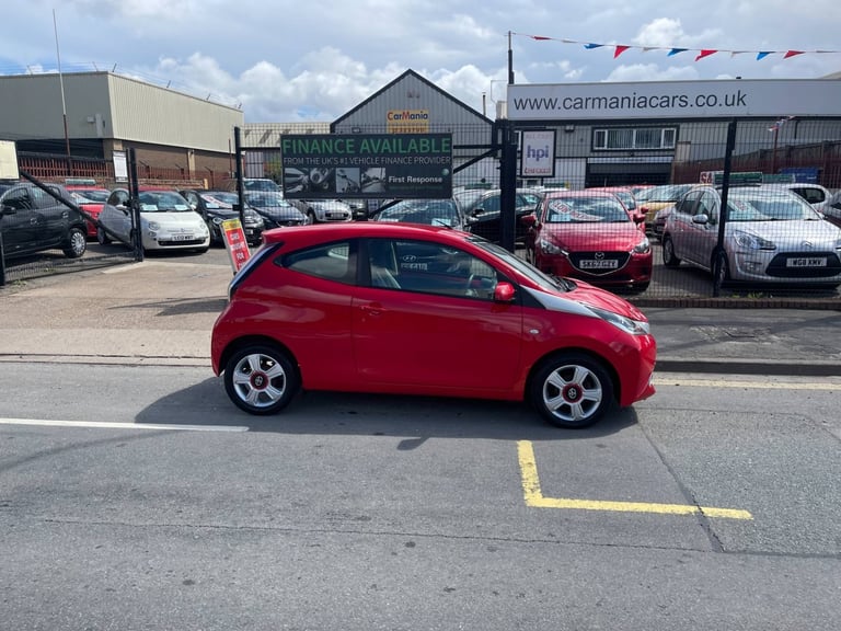 2014 Toyota AYGO 1.0 VVT-i X-Play 3dr ONLY £20 ROAD TAX PA  *WAS £5695 SAVE £1200 NOW £4495* HATC...