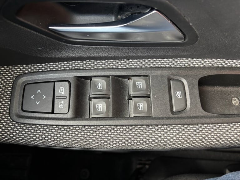 2022 72 DACIA JOGGER 1.0 TCE EXTREME SE MPV 5DR PETROL MANUAL EURO 6 (S/S) (110 