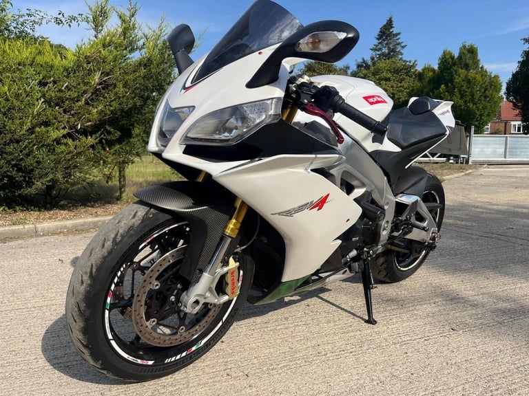 2015 65 APRILIA RSV4R A-PRC RSV1000 RSV4 R V4 MINT 8k MILES SPORTS SUPERBIKE