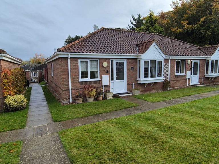image for 2 Bedroom semi detached Bungalow on the Norfolk Broads