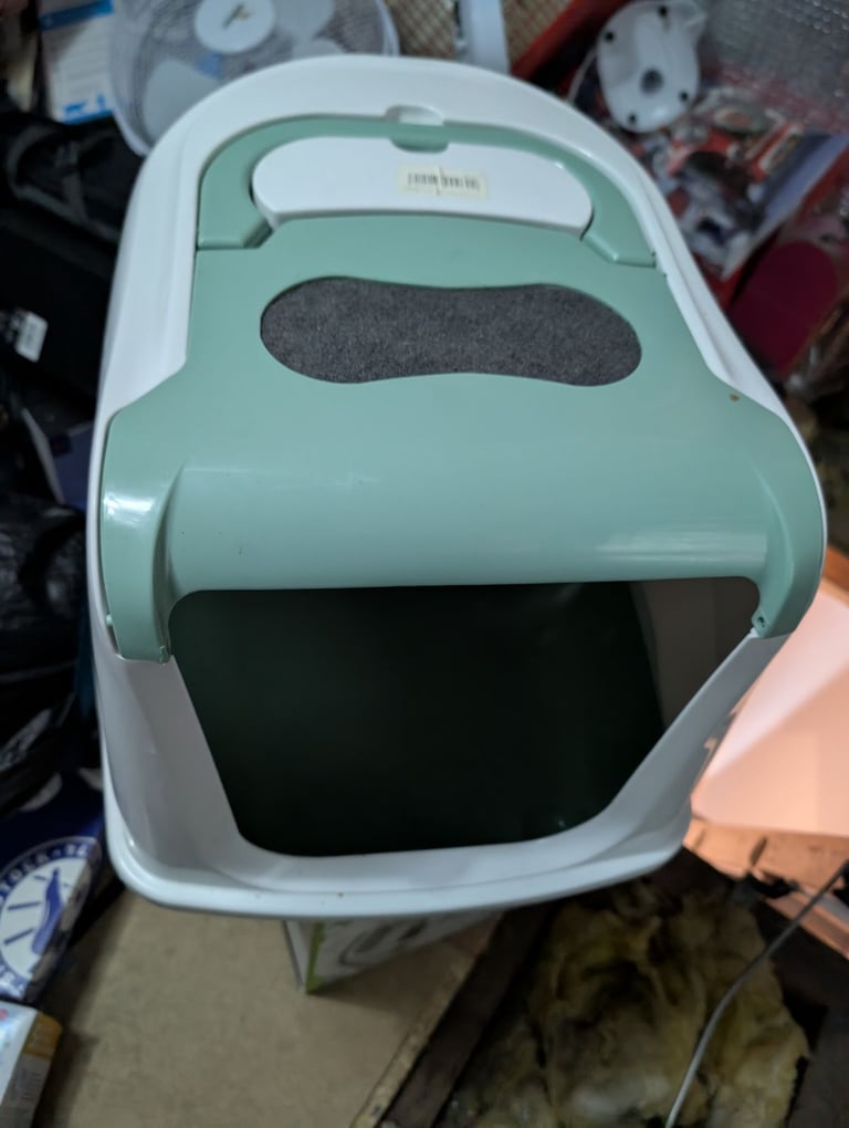 Pets at home litter tray