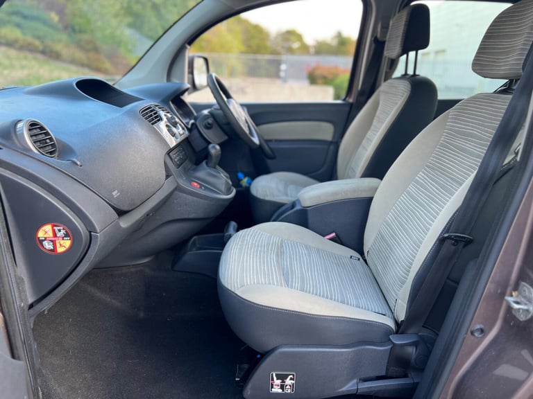 2011 Renault Kangoo 1.6 16V Expression Auto Euro 5 5dr MPV Petrol Automatic