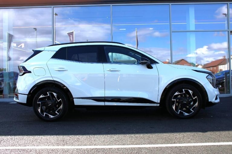 2024 Kia Sportage 1.6 T Gdi 13.8kwh Gt Line Suv 5dr Petrol Plug In Hybrid Auto Awd Euro 6 (s/ EST...