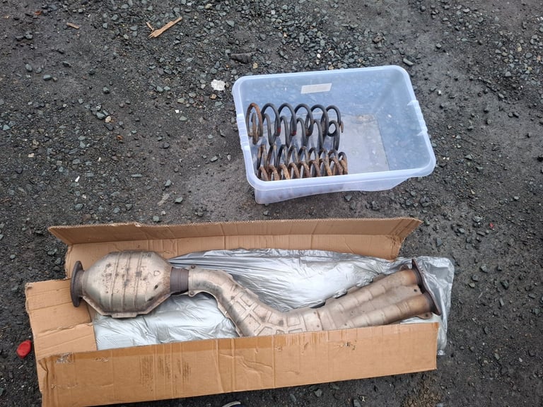 Lexus, IS, Saloon, 2005, Other, 1988 (cc), 4 doors