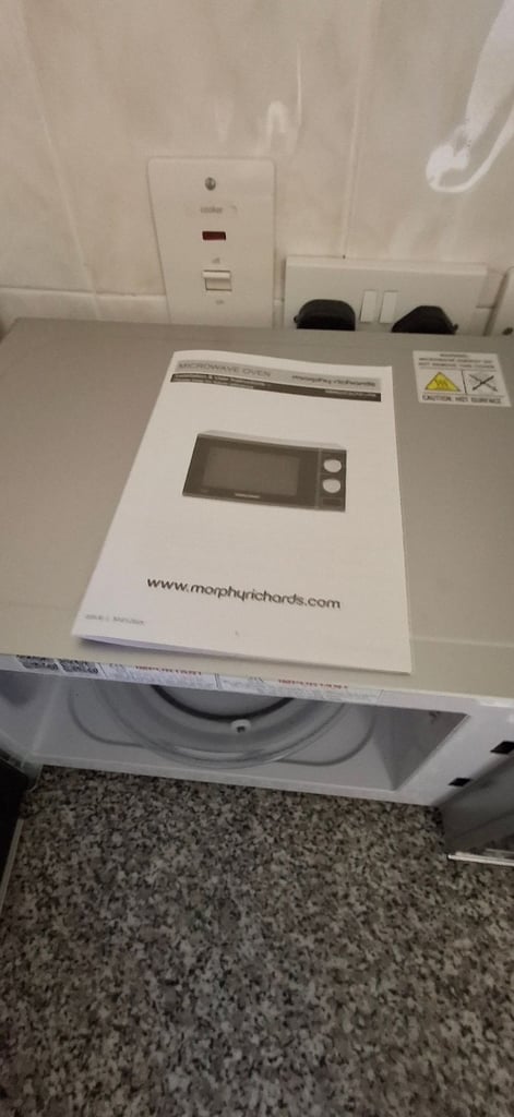 800 W Microwave