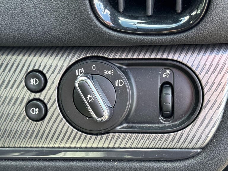 2023 MINI Countryman 1.5 10kWh Cooper SE Exclusive Auto ALL4 Euro 6 (s/s) 5dr HATCHBACK Petrol/El...