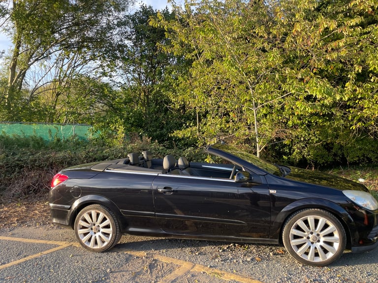 VAUXHALL ASTRA 1.8 VVT EXCLUSIVE TWINTOP CONVERTIBLE 57 REG MOT JULY 8TH 2026 LOW INSURANCE