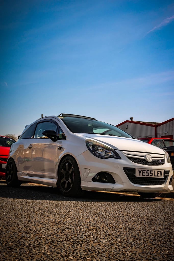 Vauxhall corsa vxr artic edition 335hp