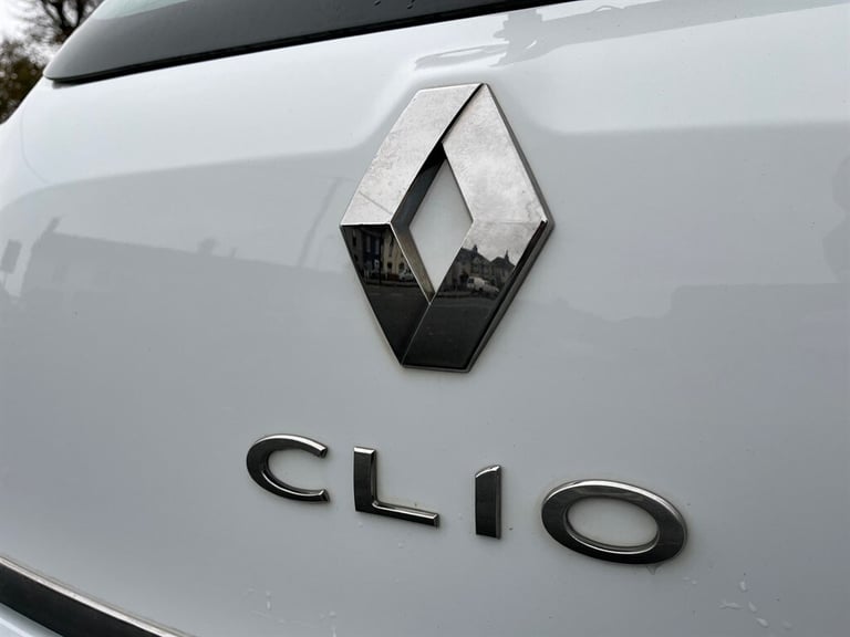 2017 Renault Clio 1.5 dCi 90 Dynamique S Nav 5dr Auto HATCHBACK DIESEL Automatic