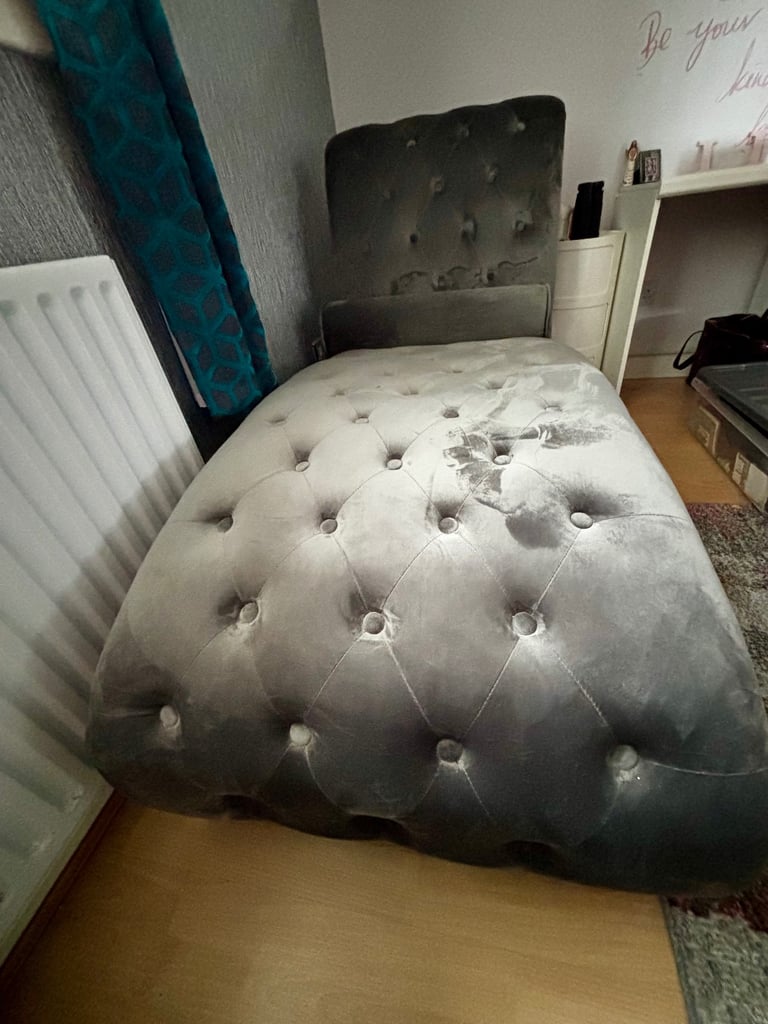 Grey Velvet Chaise Lounge 