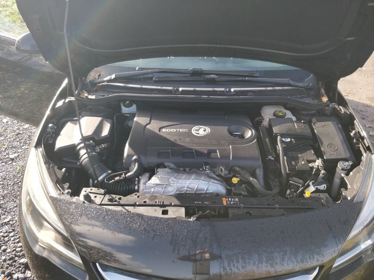 Vauxhall, ASTRA, Hatchback, 2015, Manual, 1956 (cc), 5 doors