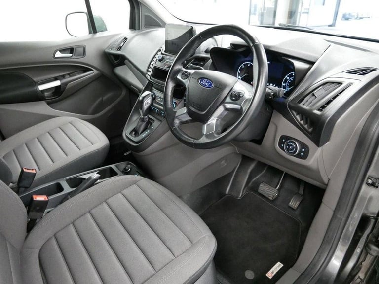 68 TRANSIT CONNECT 1.5 EBL 120 BHP L1 LIMITED NAV AUTOMATIC ( NO VAT ! )