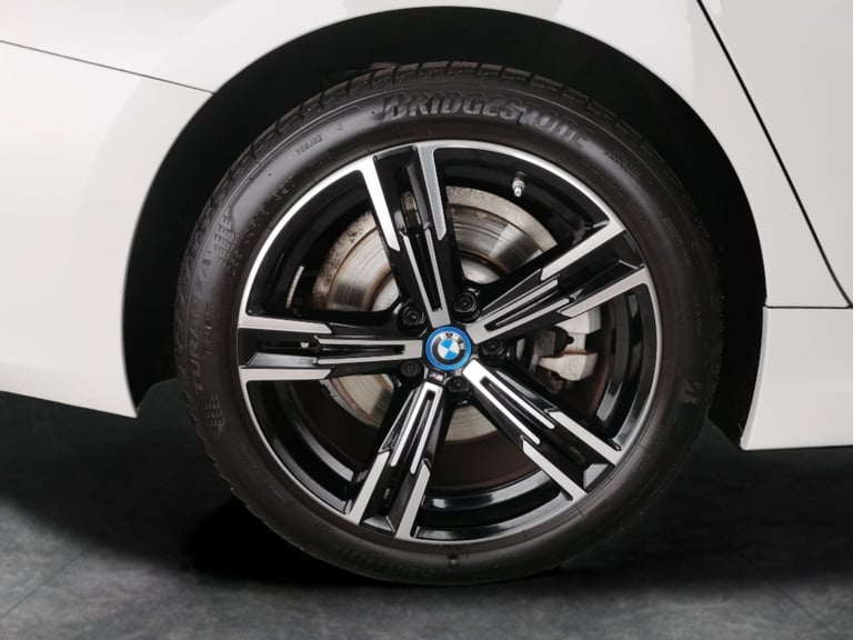 2024 BMW 3 Series 2.0 330e 12kWh M Sport Touring 5dr Petrol Plug-in Hybrid Auto Euro 6 (s/s)  Est...