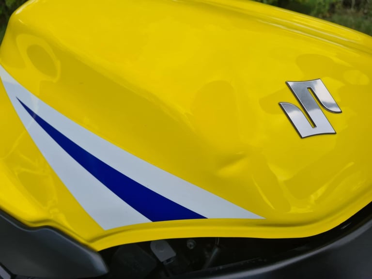 SUZUKI GSXR 600 K7