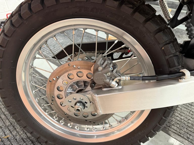 Suzuki DR650 Dual Sport 2025